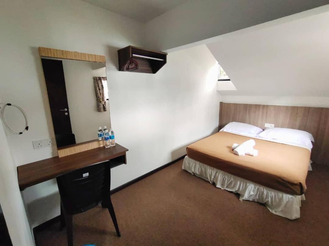 Hillview Inn คาเมรอนไฮแลนด์ ภายนอก รูปภาพ